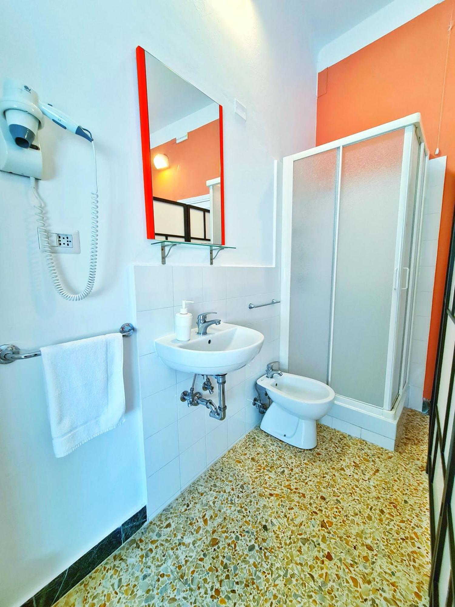 Lc Rooms Pisa Eksteriør billede